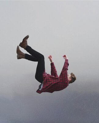 Jaka koszula do czarnej kamizelki?