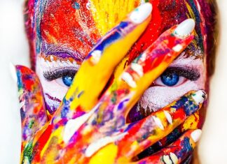 Ile kosztują kosmetyki Kylie Jenner?