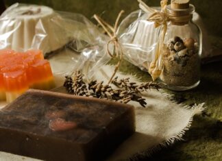 Po co jest mydełko do brwi? Po co jest mydełko do brwi?